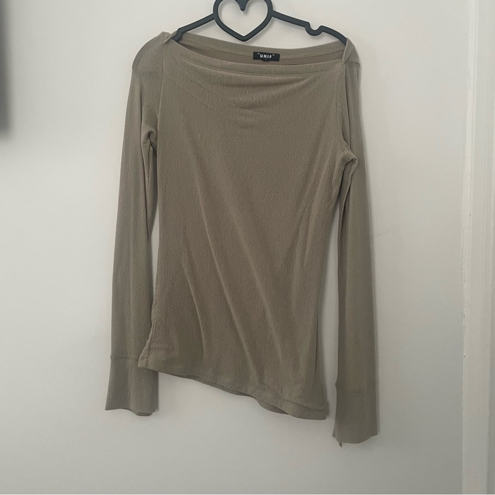 UNIF Nexus top in stone